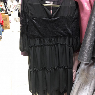 Платье черное с шифоном